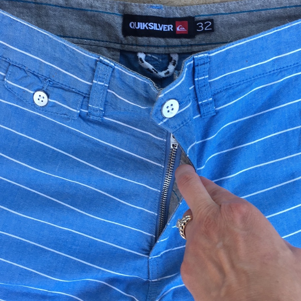 Quiksilver Men’s Blue Striped Shorts sz 32 - Picture 4 of 5